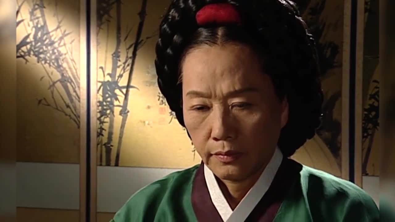 大长今:长今被关起来后,连生四处奔波找她,哪料偷听到大秘密