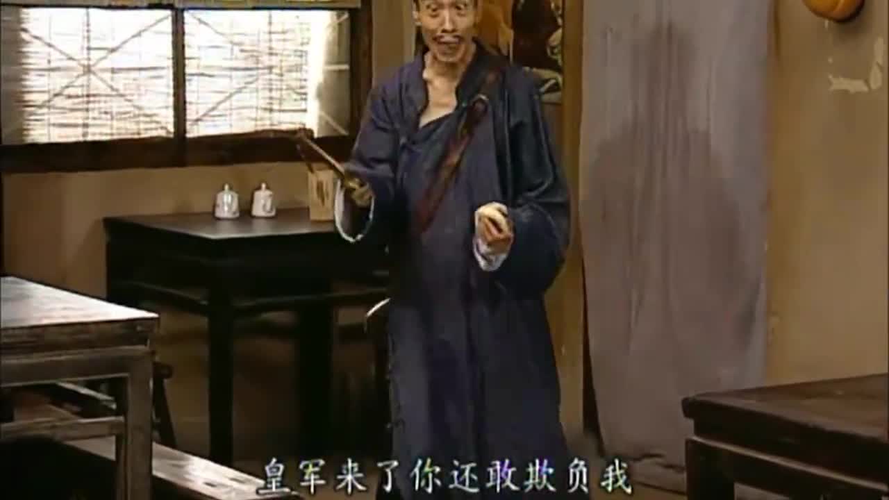 自己的牢房这次给自己用上,被打惨了 为您推荐: 地下交通站:贾队长的