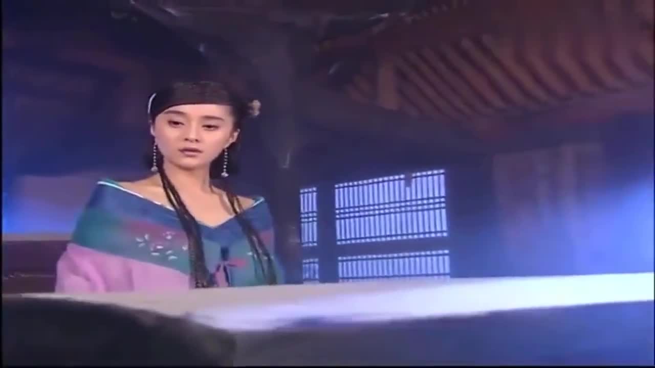 小鱼儿与花无缺:孩子刚产下就死了,铁心兰开棺查看,发现不对劲