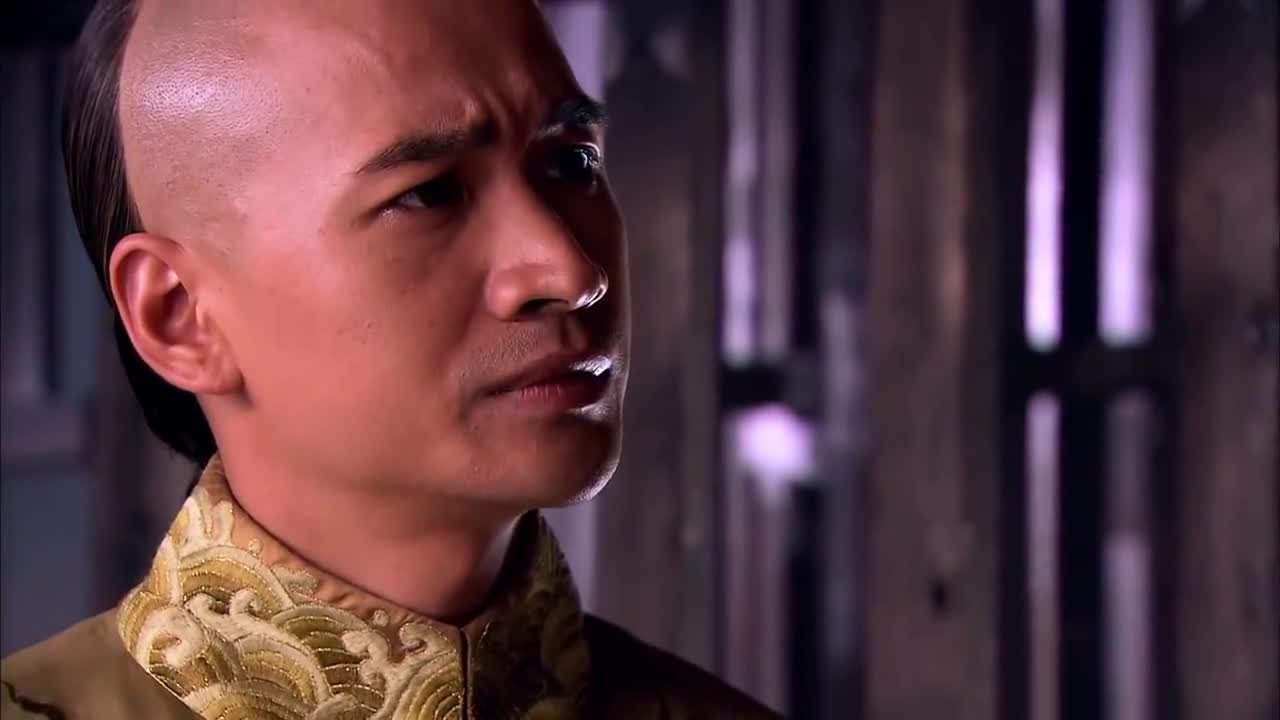 宫锁珠帘:皇上放果亲王出狱,让他过上富贵日子,王爷感动