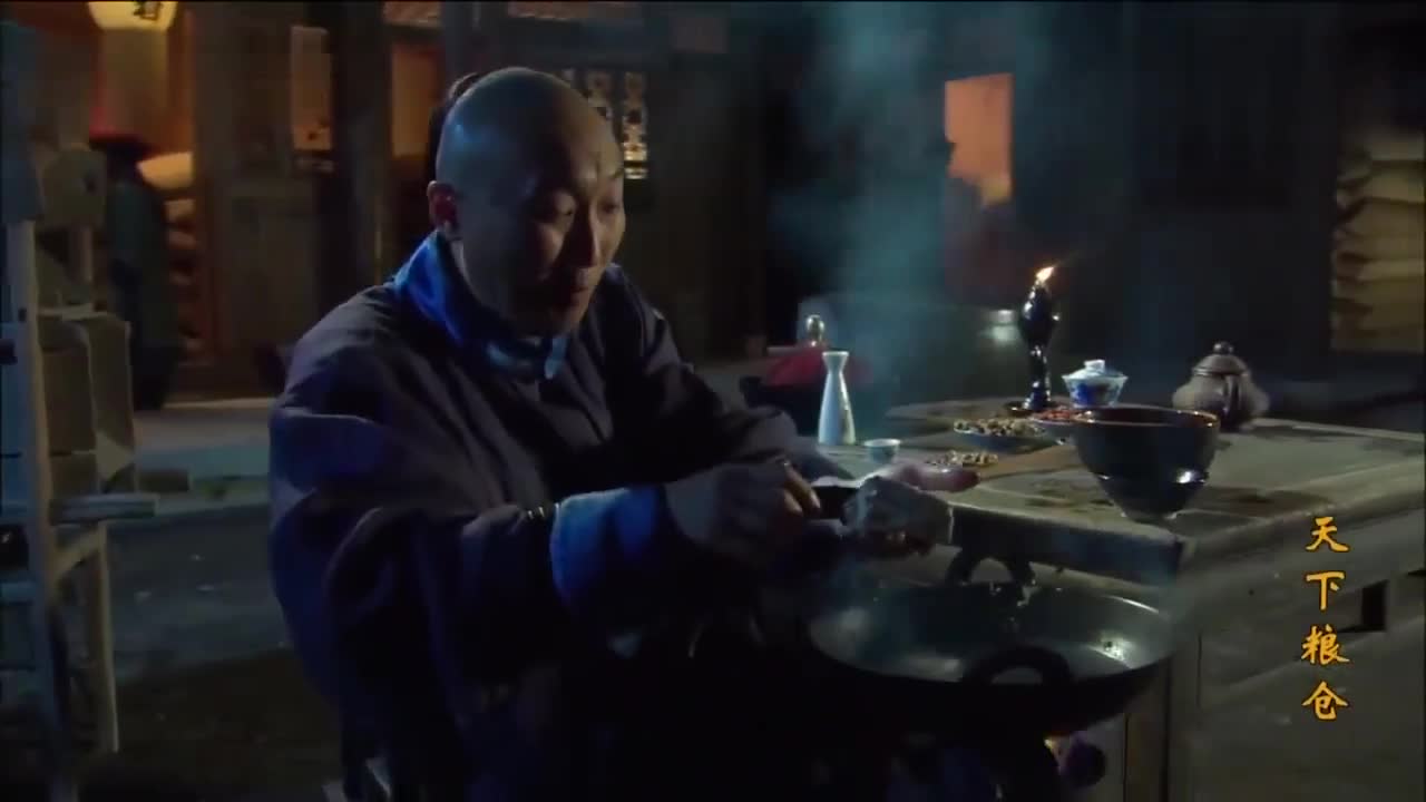 天下粮仓乾隆年间闹饥荒县令大口吃咸菜滚豆腐不料上司来了