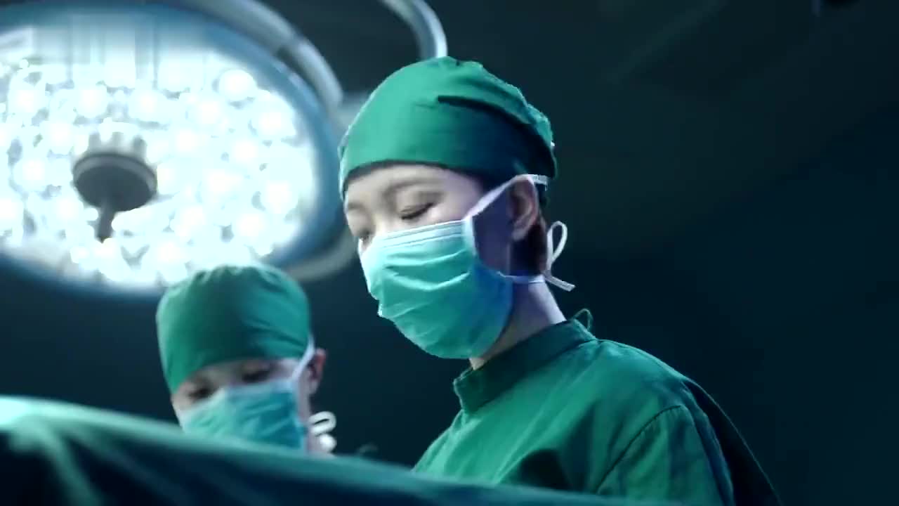 急诊科：医生决定动手术，病人十分高兴_新浪新闻