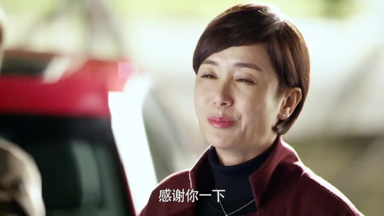 守婚如玉理发小哥请苏然吃饭说她有需要帮忙的一定要和自己说