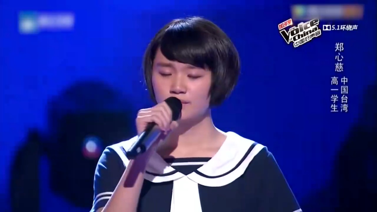 她翻唱齐秦《火柴天堂》，高音一出本尊怒转，杨坤差点把灯拍碎