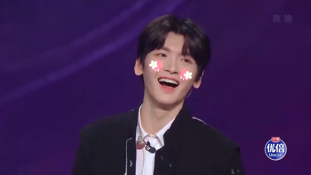 大张伟联合主持人，套路翟潇闻的爱情往事，逗乐全场