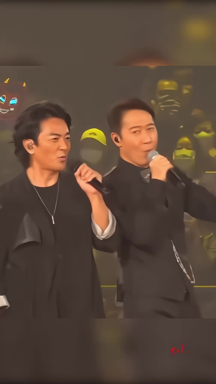 双雄合体！黎明开唱，郑伊健惊喜现身，回忆杀来袭