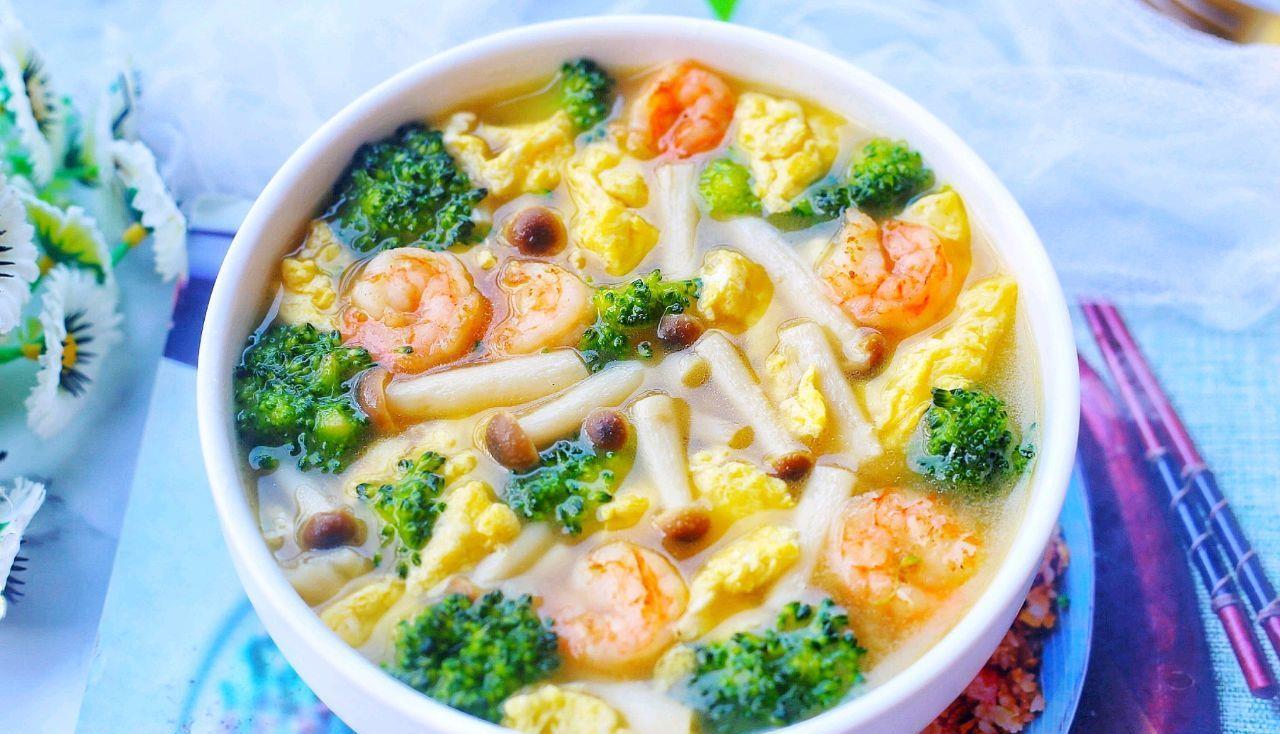 西兰花虾仁菌菇汤,美味鲜想,好吃健康_高清图集_新浪网