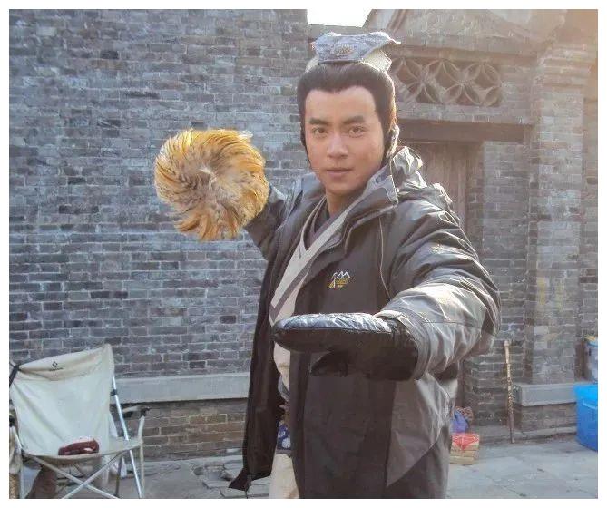 还记得《风云》的断浪吗?与陈学冬宋轶合作新剧待播,令人期待