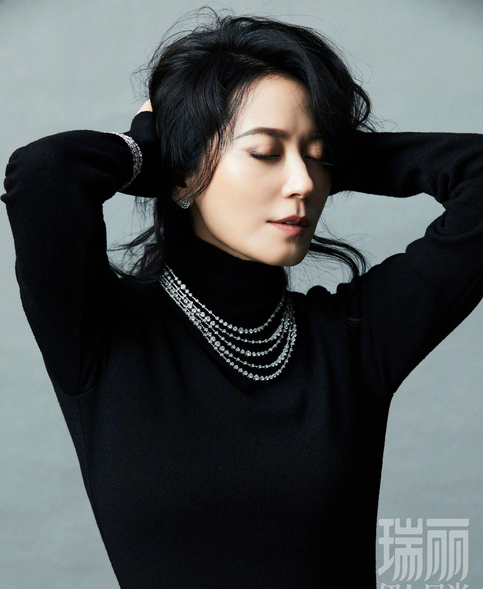 俞飞鸿最新大片曝光 卷发造型气质优雅_高清图集_新浪网