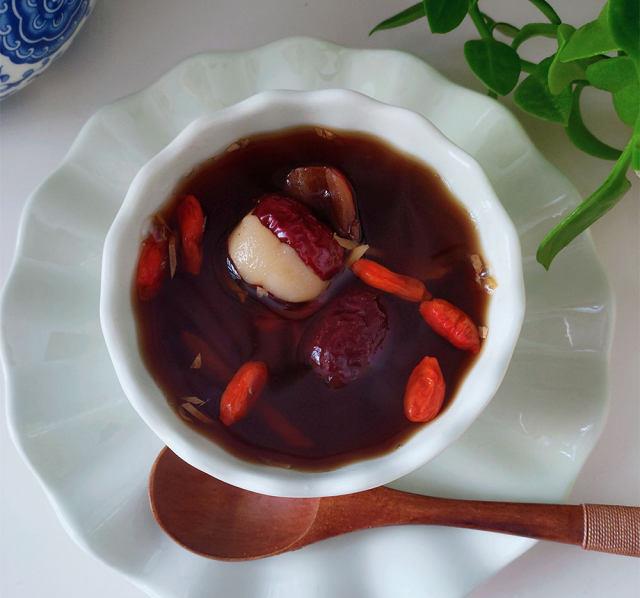 红糖姜丝糯米枣,女生最爱,补血补气