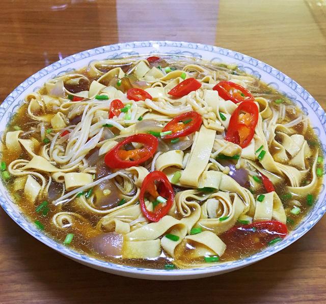 豆皮炒金针菇家常下饭菜