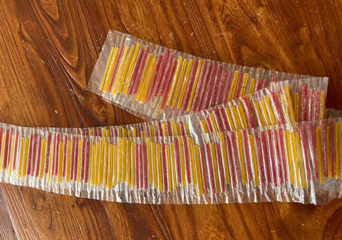 3,粘牙糖济公可是很多80,90后童年的偶像,记忆最深刻就是他总是在身上