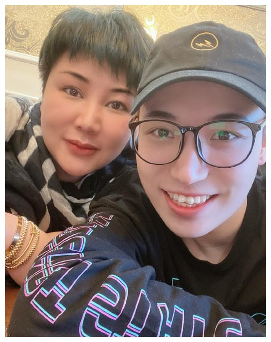 栾云平分享德云社团综花絮王九龙实惨烧饼看热闹不嫌事大