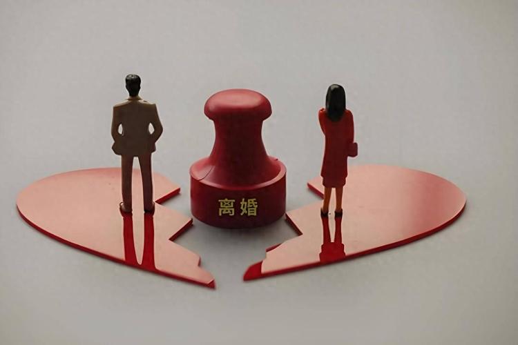 广西女子婚前借 9 万帮男友购房，离婚索款，法院认定借贷有效。