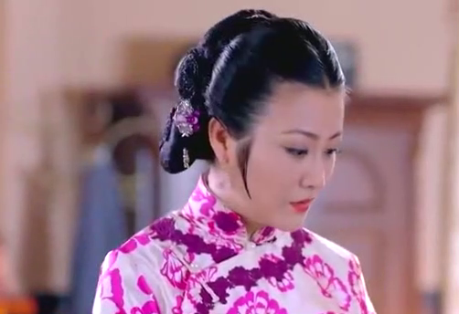 天涯女人心:陆雅卿绣艺高超,得到少奶奶的赏识,太幸运了!