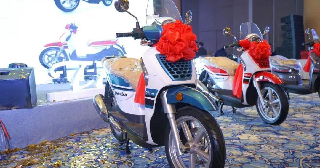 金城提拉米苏圣甲虫150abs都市版部分细节图展示