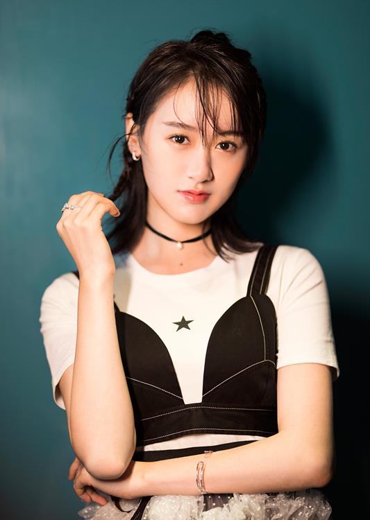 一起来了解袁冰妍吧