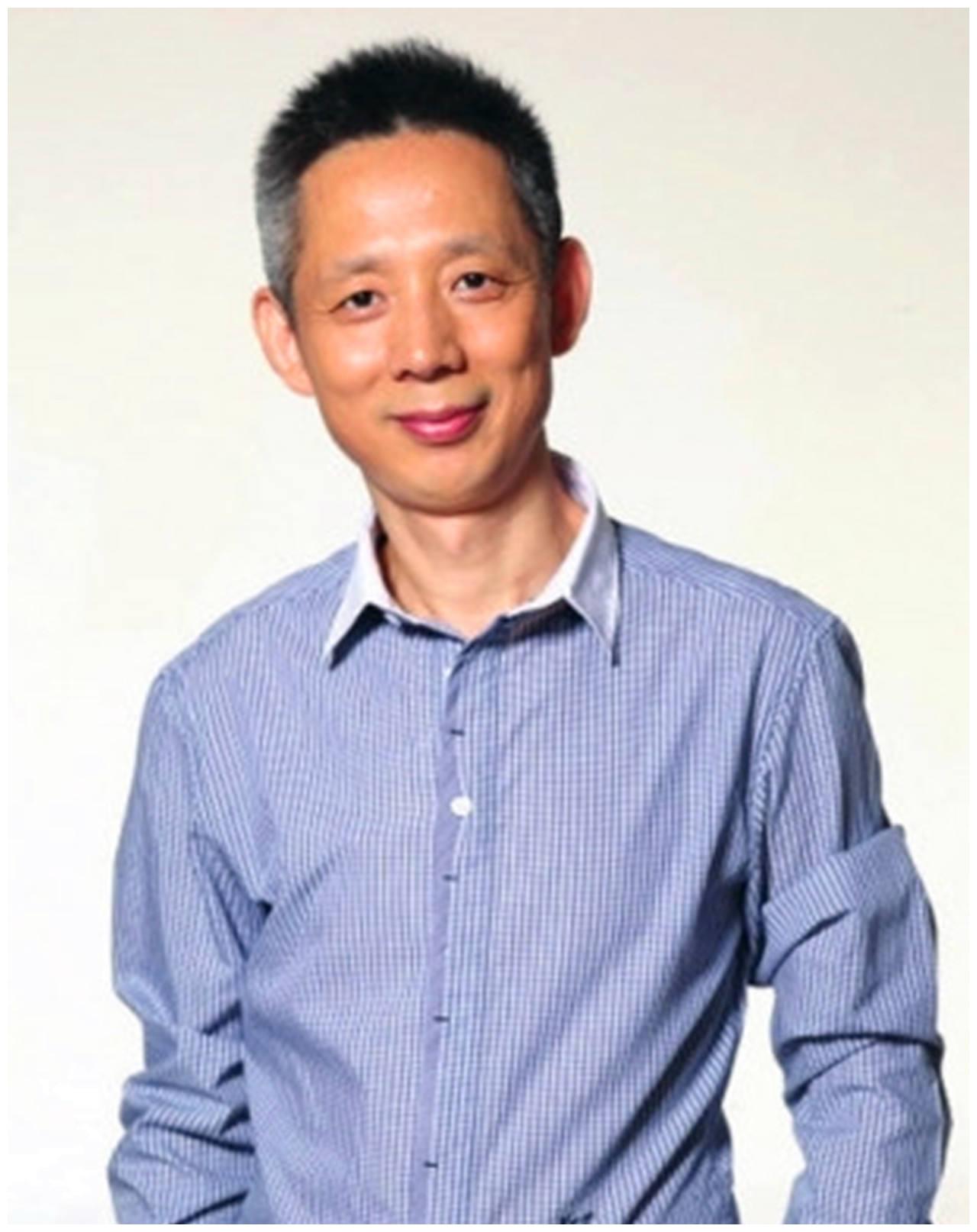 《最强大脑》主持人蒋昌建,他背后隐藏的身份更加耀眼__财经头条