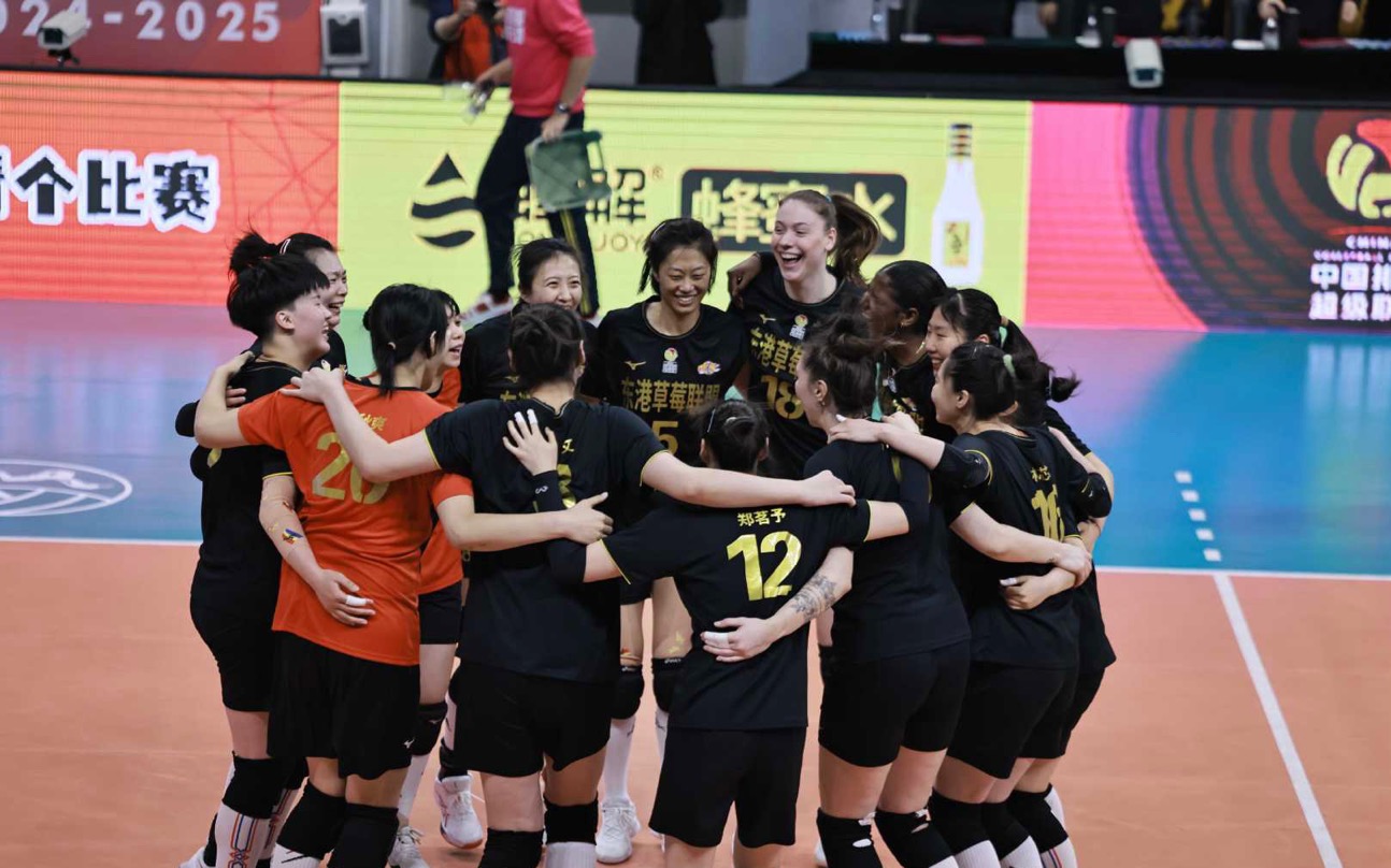 辽宁女排夺铜，赞助商共奖励700万！丁霞太出色，外援也给力