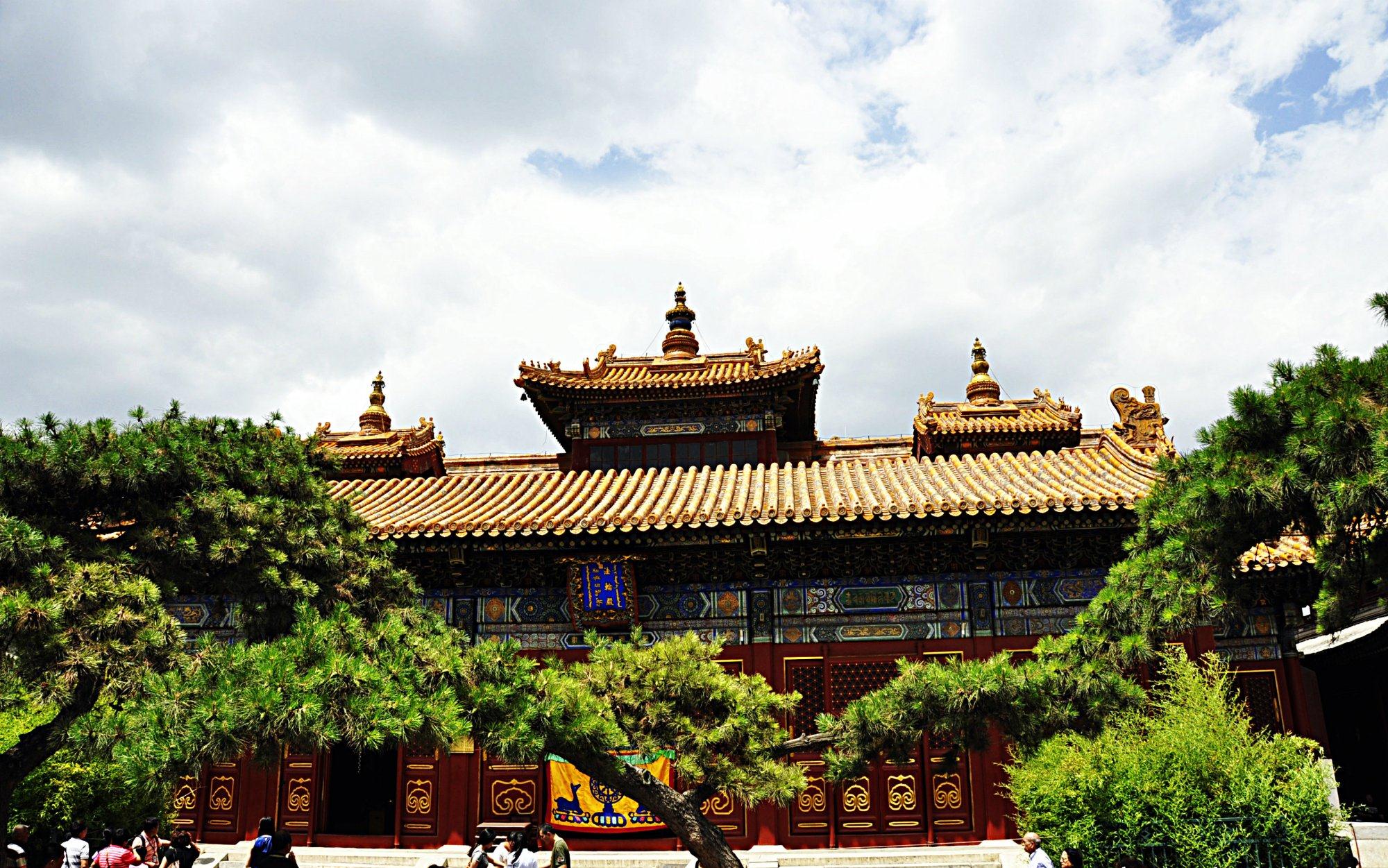 雍和宫是你来北京一定不能错过的景点,来沾沾乾隆出生地的喜气