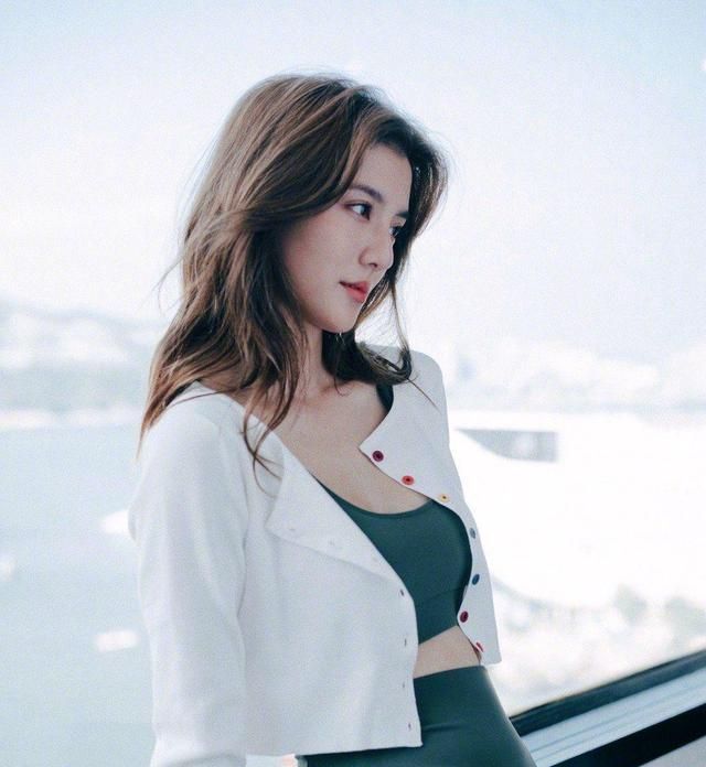 明星写真美图|吴千语