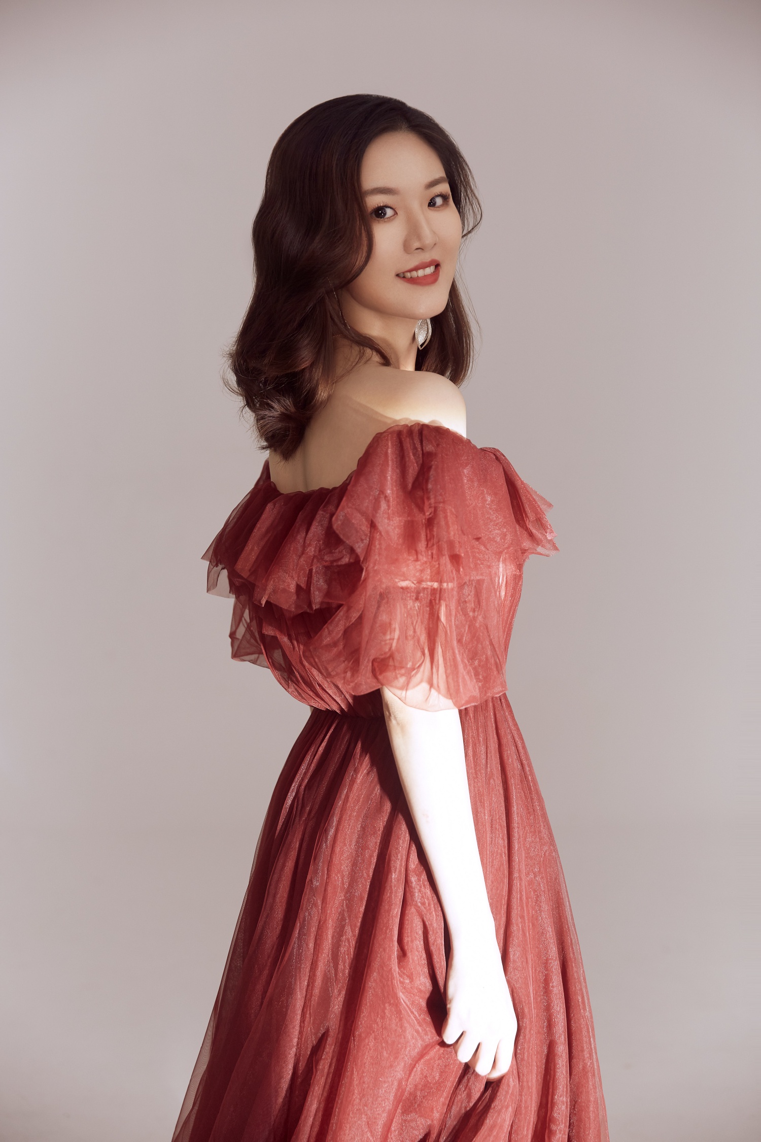 旗下拥有隔壁老樊,光头华夏,姜铭杨,南游记乐队,孟庆宇,郑景仁,杨紫怡