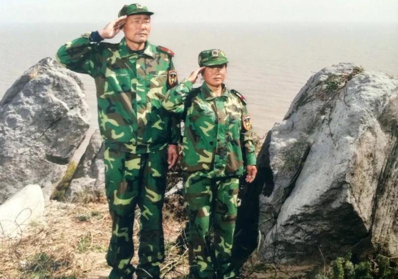 王继才平凡的伟人，一座岛两个人，用32年的坚守成就守岛英雄__财经头条