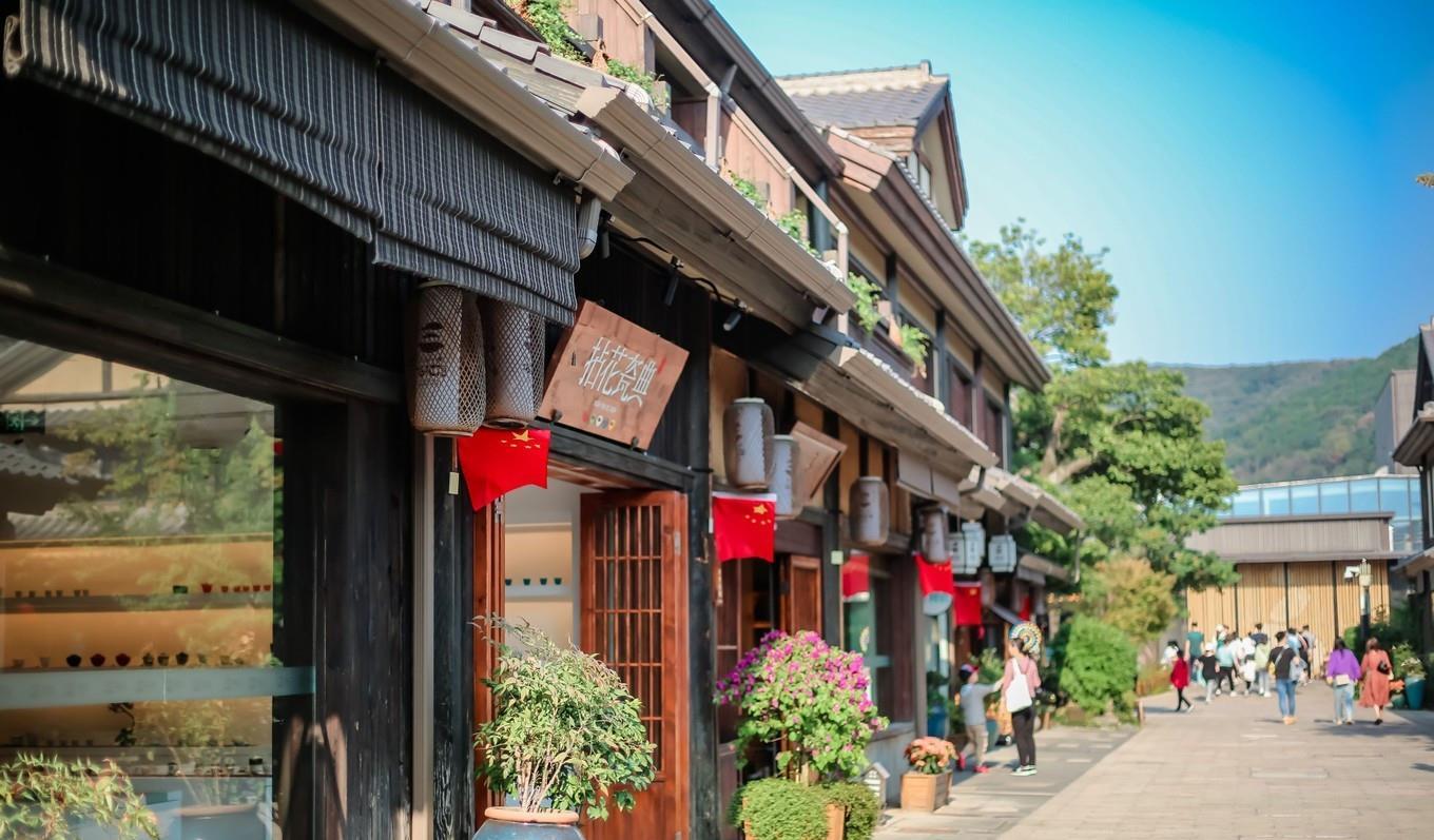国内首个以禅意为主的小镇,完全仿唐宋风格,游客误以为来到日本