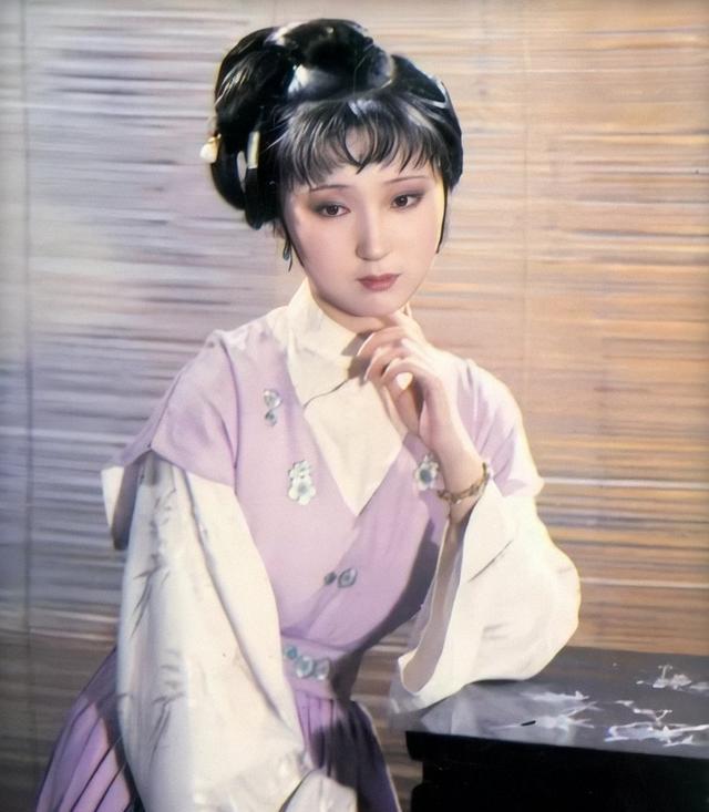 红楼梦潇湘馆紫鹃的智商到底有多高丝毫不比主子林黛玉差