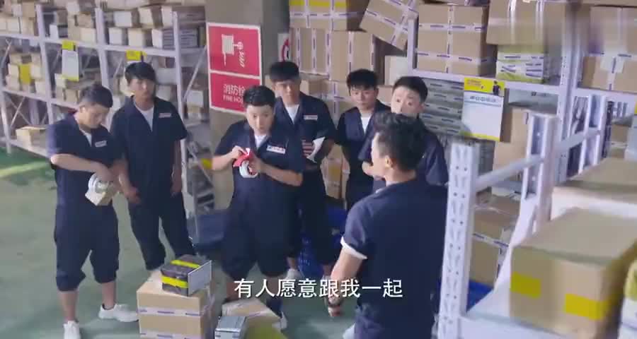 师徒对决阵势大,徒弟专挑年轻人,师父领着老人还有空关心他|娱乐|影视|搞笑_新浪新闻