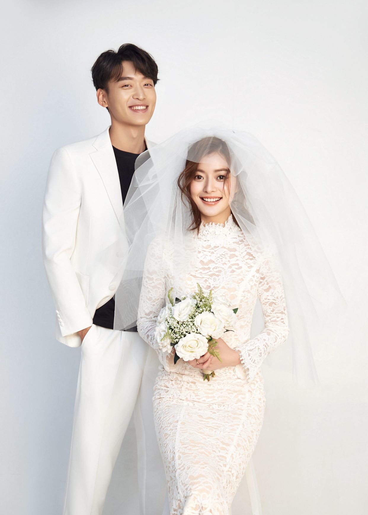 一组简约时尚的婚纱照,定格最幸福的一刻_高清图集_新浪网