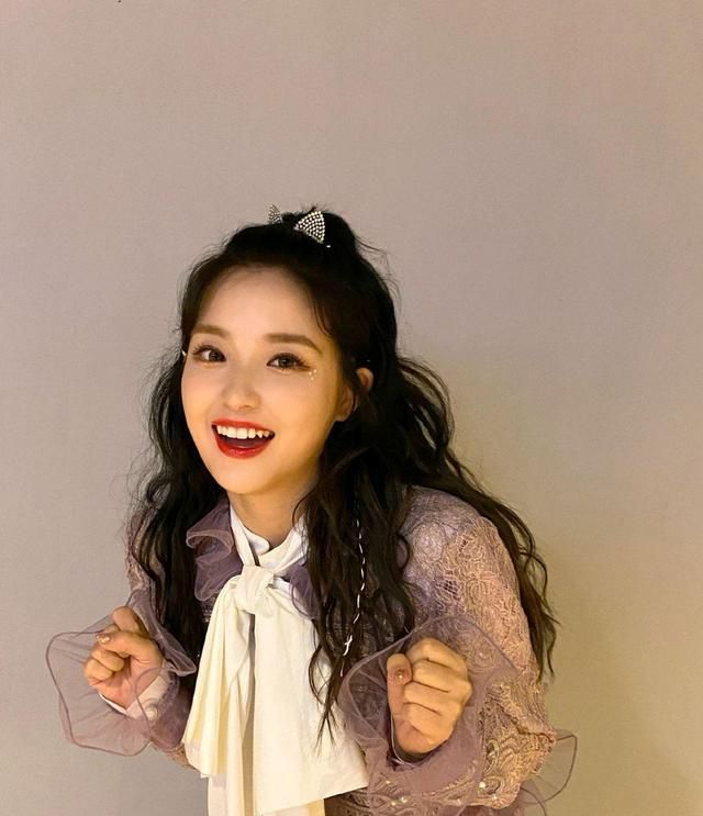 “美少女”张楚寒：甜美迷人，清纯可爱