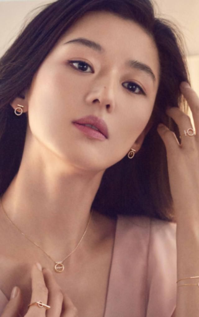 全智贤唯美靓丽写真,这颜值,谁能不喜欢_高清图集_新浪网