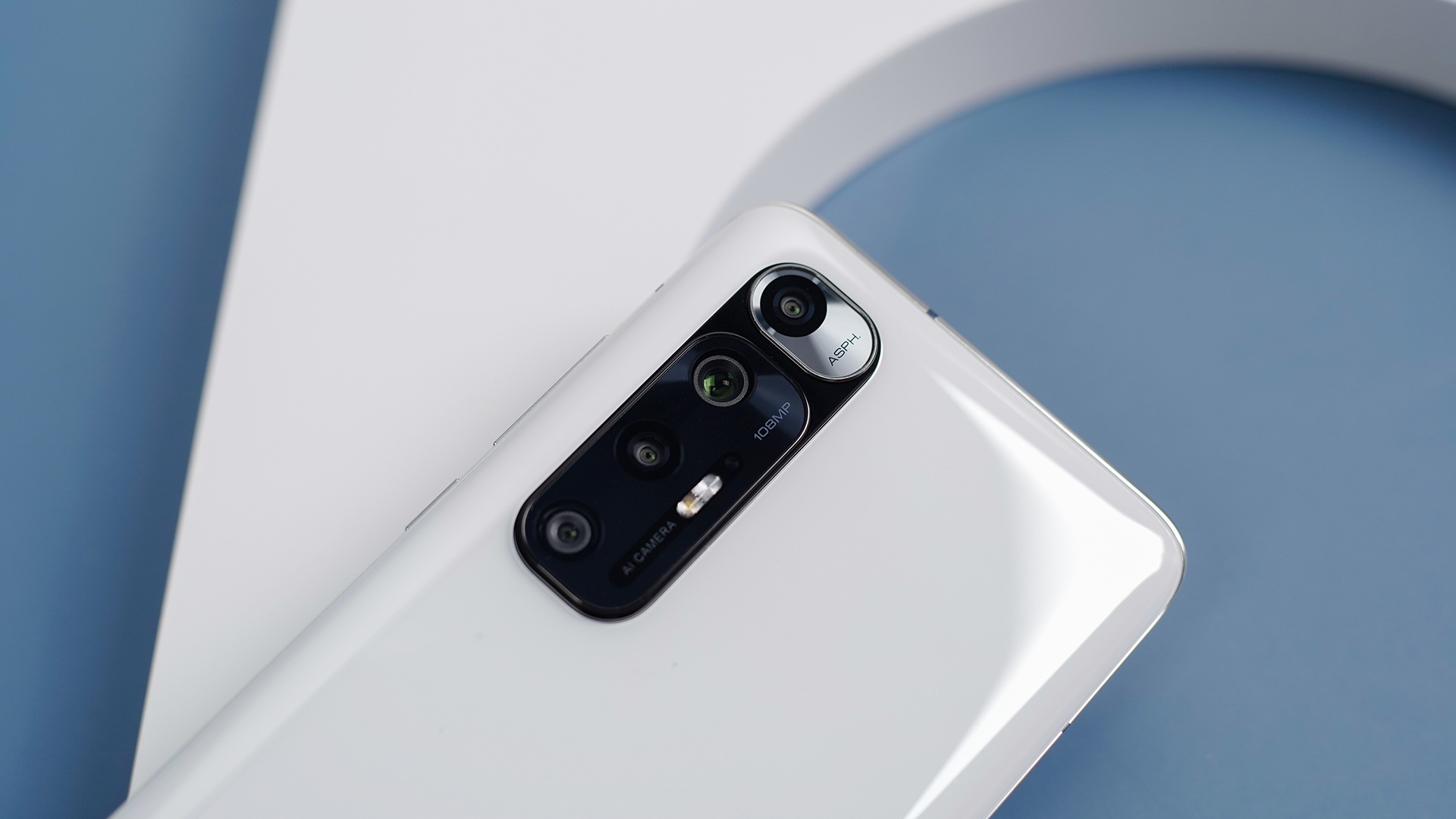 三项大幅升级 改款小至尊外观 小米10s图赏