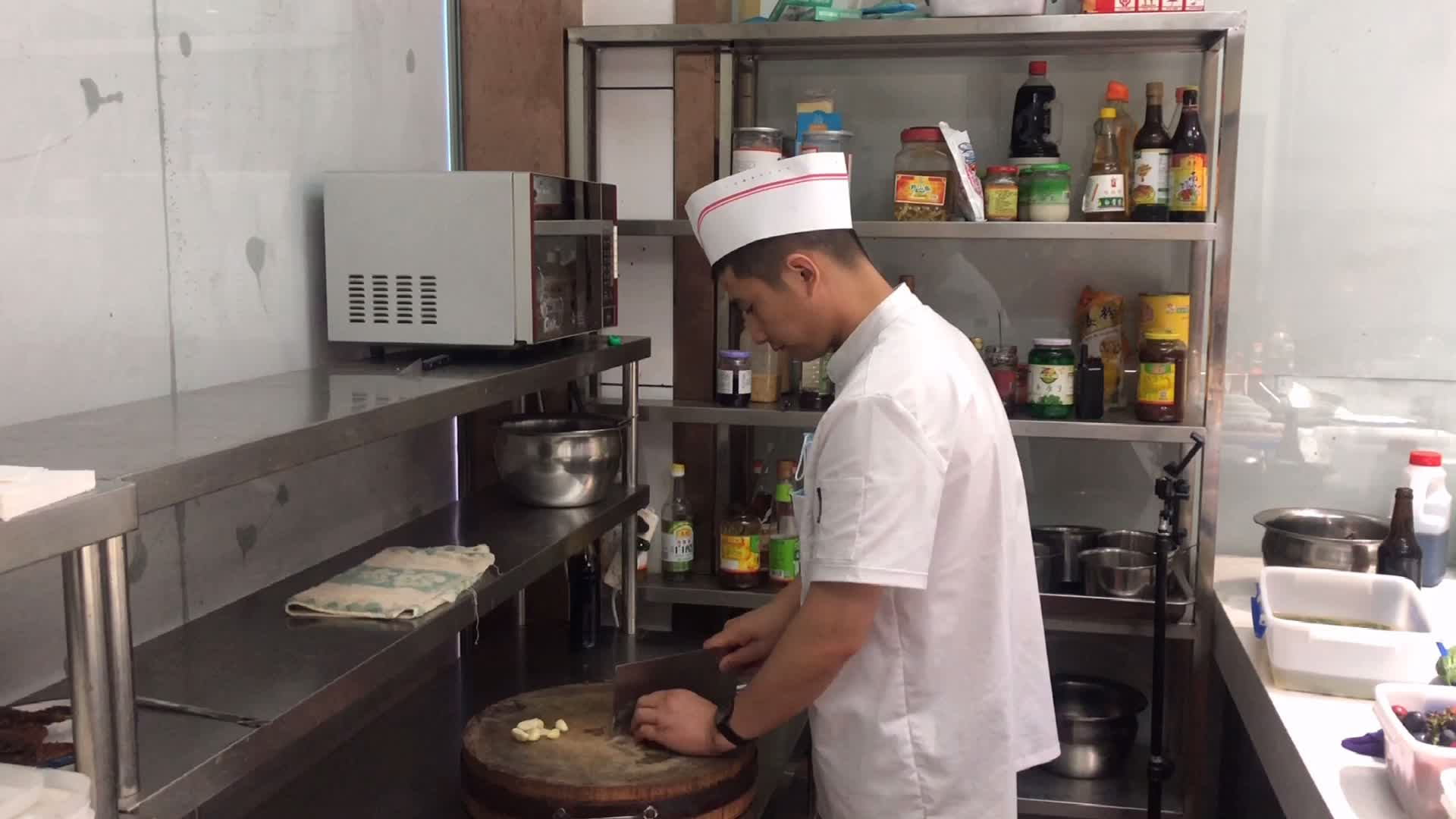 大厨唐光灿的捞汁小海鲜配方从选料到上桌全程记录.