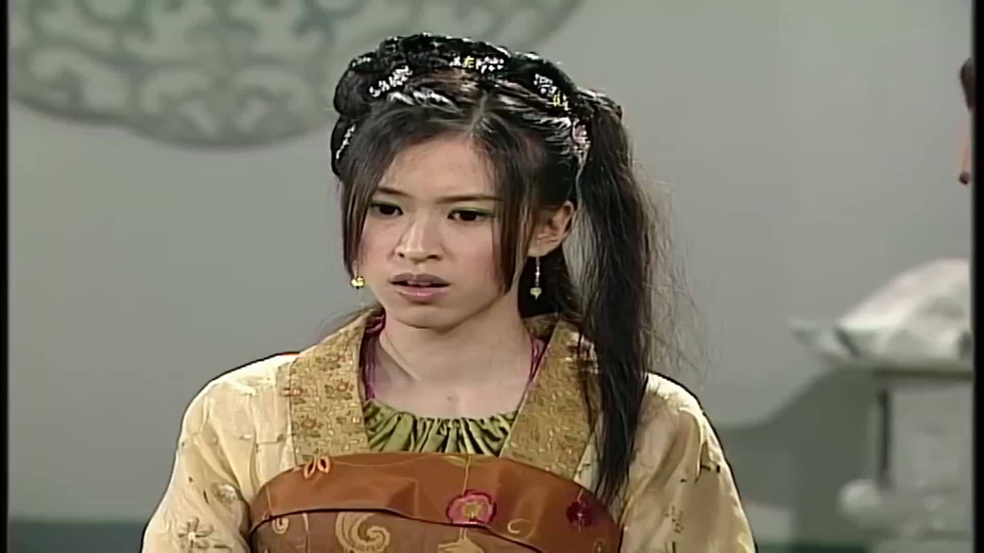 搜神传敢当想和小倩成亲得到小倩爹资金资助小倩却直接翻脸