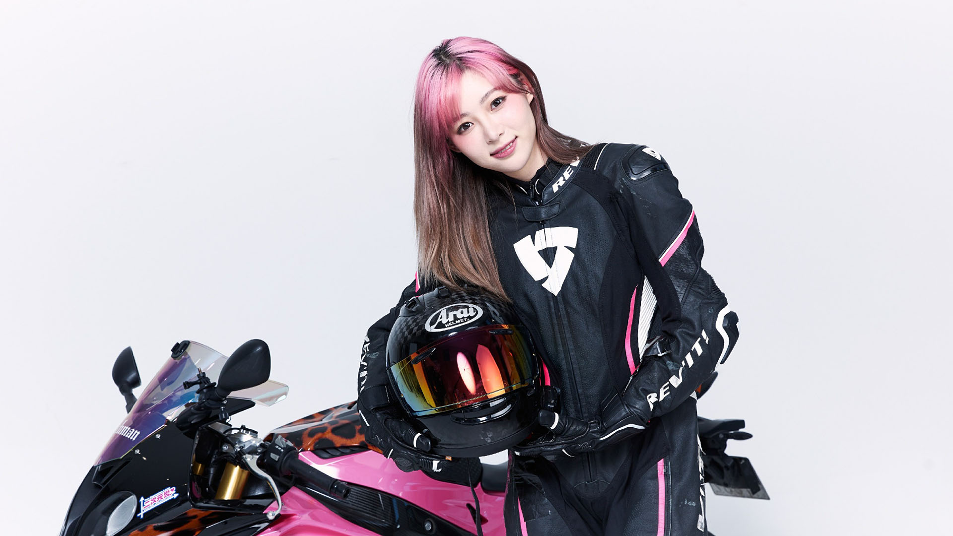 痞幼回应停更患有重度焦虑没分手未回复网友猜测已怀孕评论