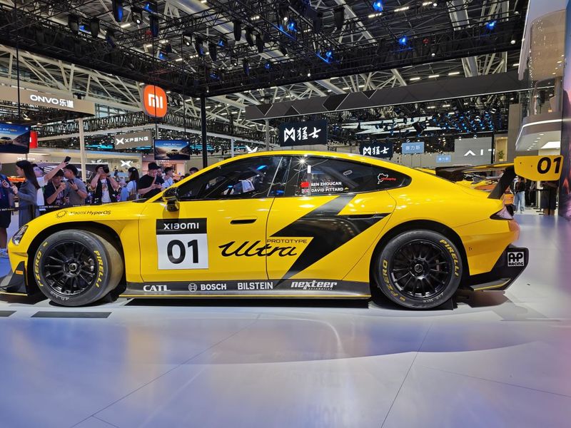 小米“双Ultra”月底发布，影像旗舰+超级跑车，配置炸裂！