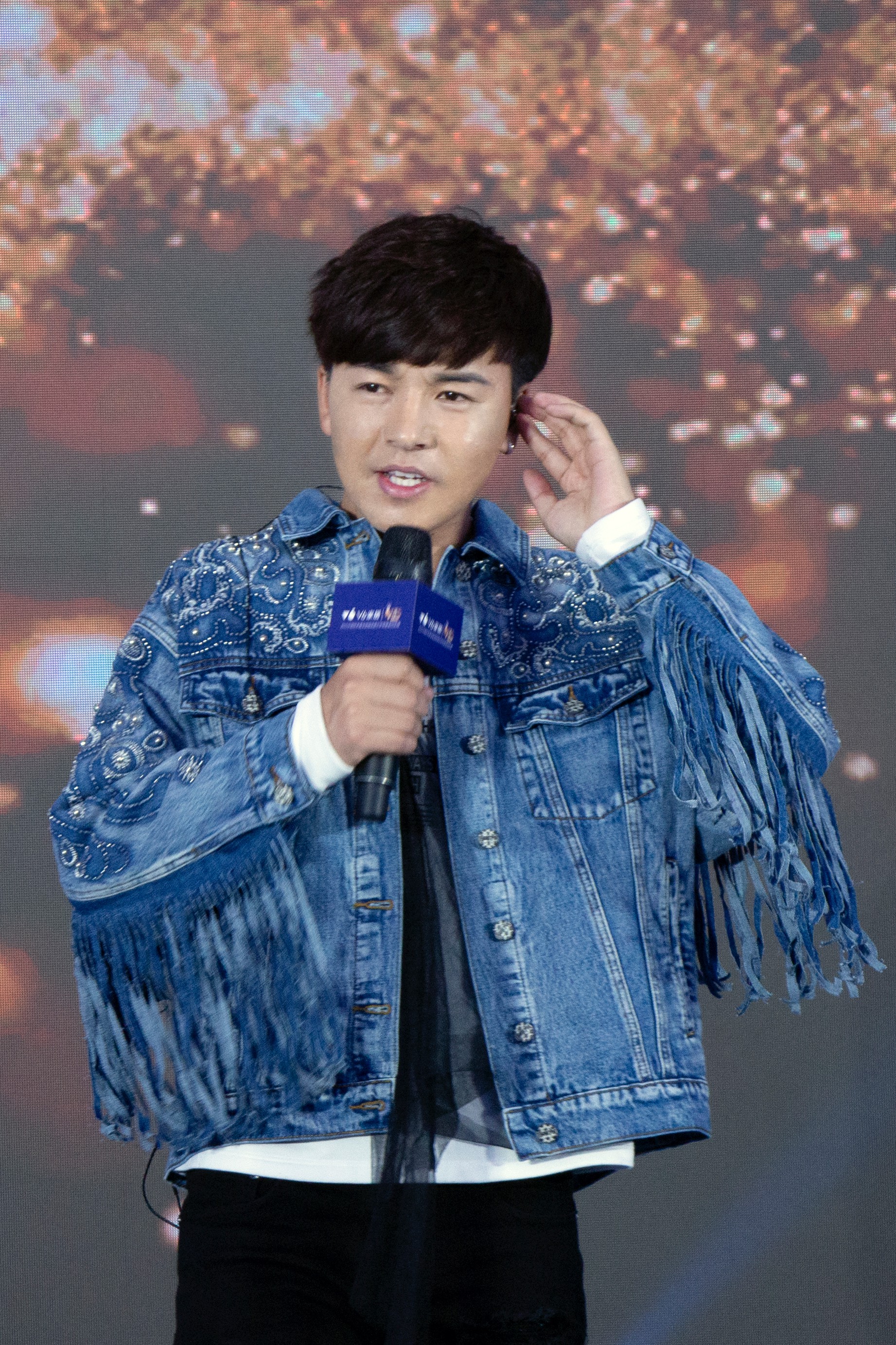 旦增尼玛空降苏州助力好声音海选唱响经典传递音乐梦