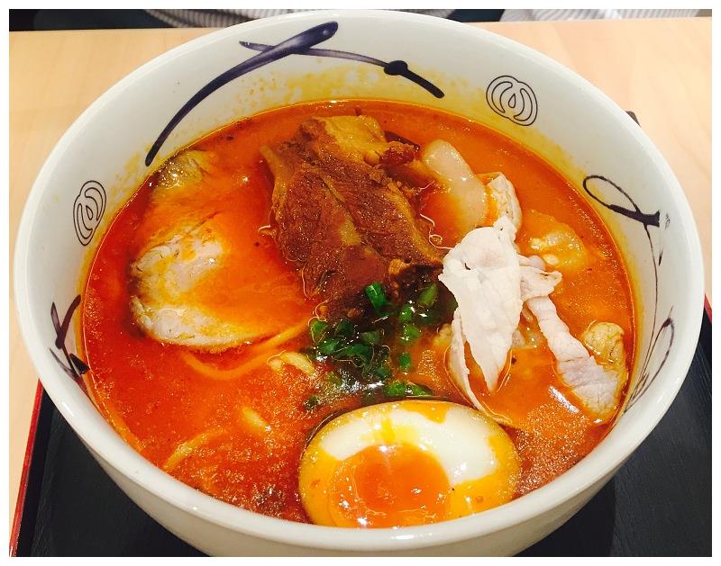 豚骨拉面就是用猪骨熬制成高汤