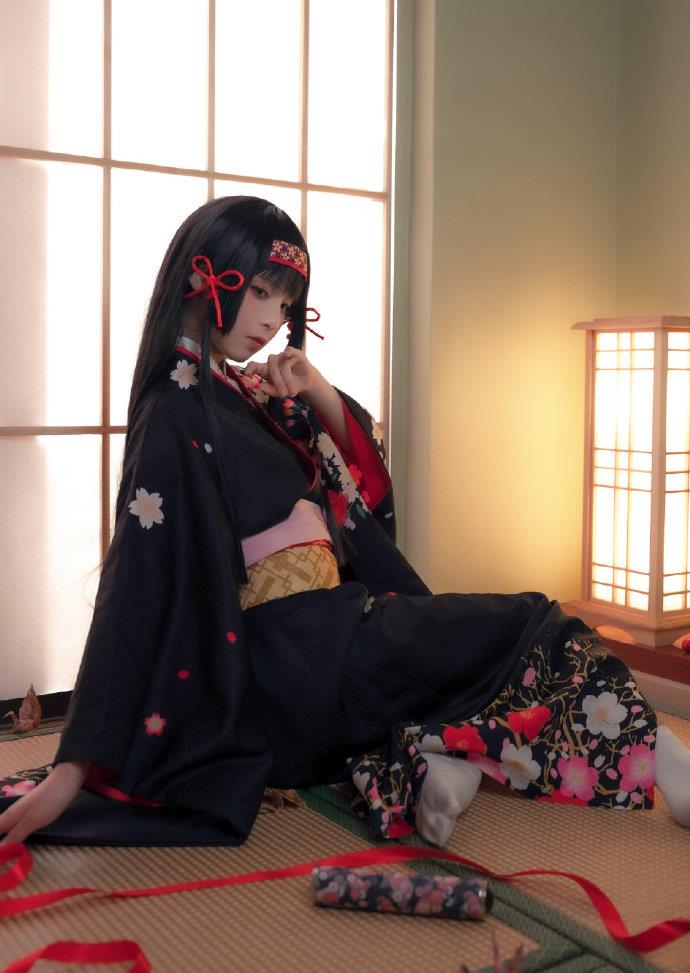 coser腥味猫罐莲华cos