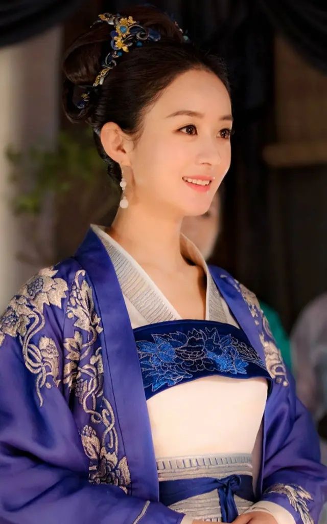 《应是绿肥红瘦》赵丽颖盛明兰造型,气度不凡!