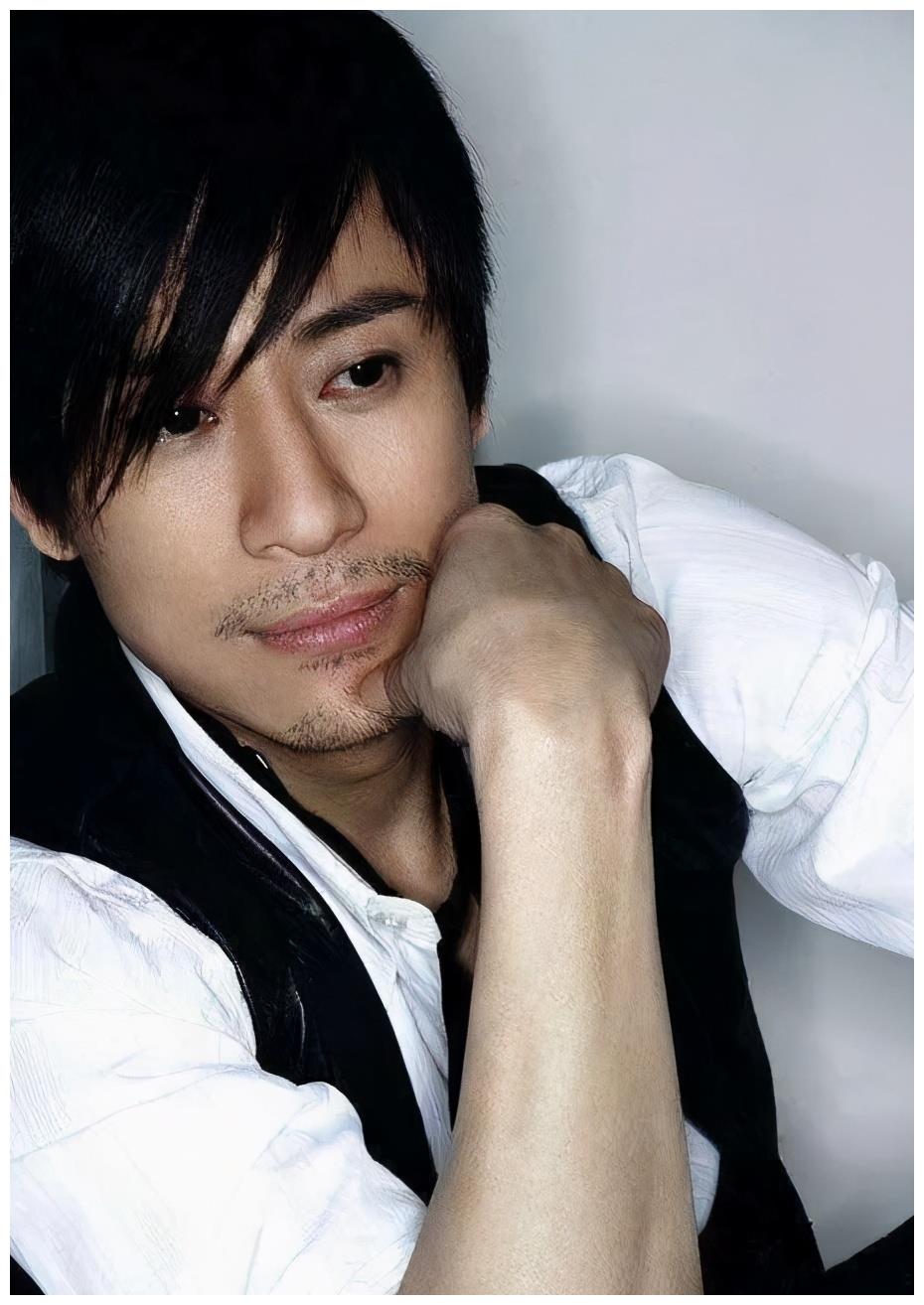 解晓东近况曝光,曾是火遍全国的男神,如今过得怎样|解晓东|春晚|男神