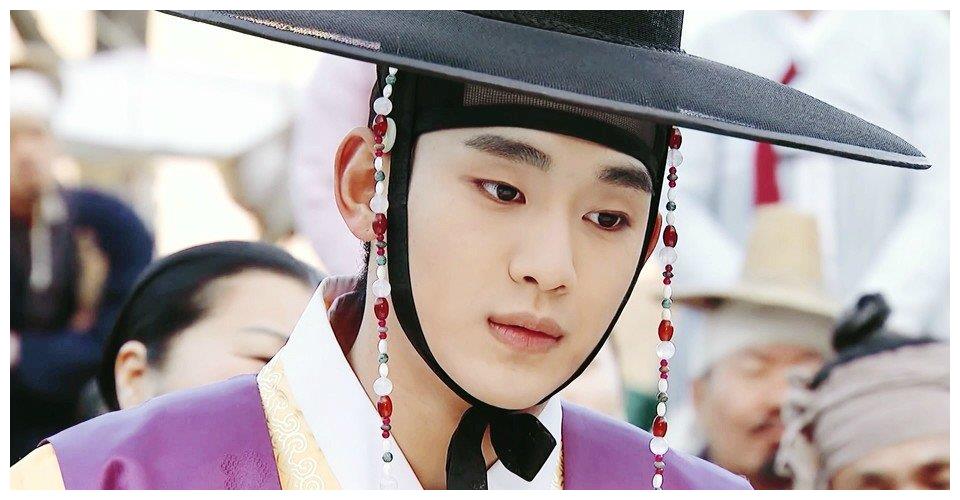 金秀贤晒都敏俊式近照出身不凡自带贵族气质有望出演悬疑剧