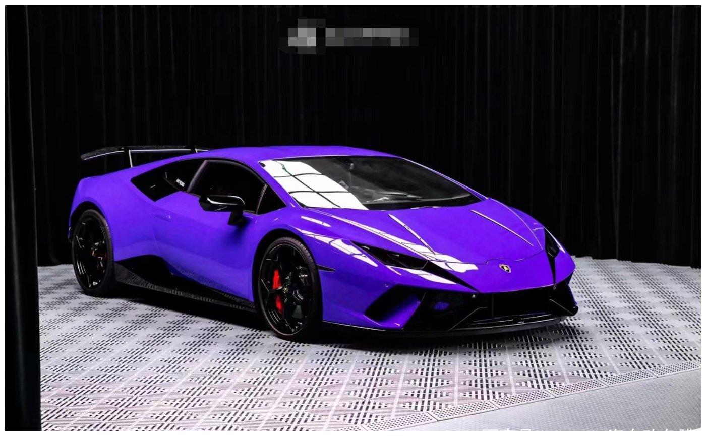 膜呗改色案例:兰博基尼飓风全车换色荧光紫 真的紫袍加身了