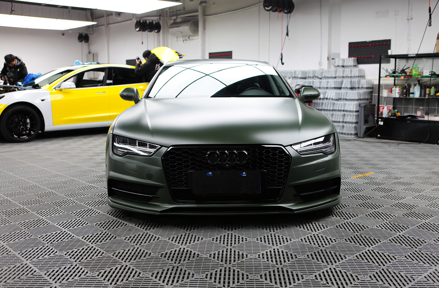 奥迪a7改色超哑军绿 来给你敬个礼怎么样?