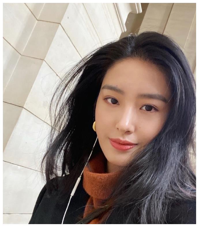 她和陈金飞,相差30岁的忘年恋争议不小|哪吒传奇|杨采钰|陈金飞_新浪