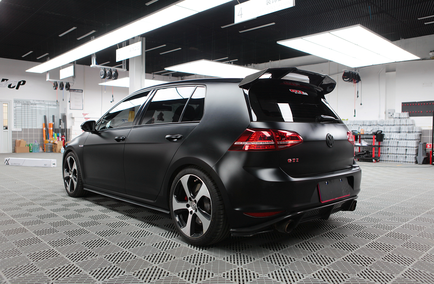 高尔夫gti改色磨砂黑色 钢炮鼻祖也能是黑武士