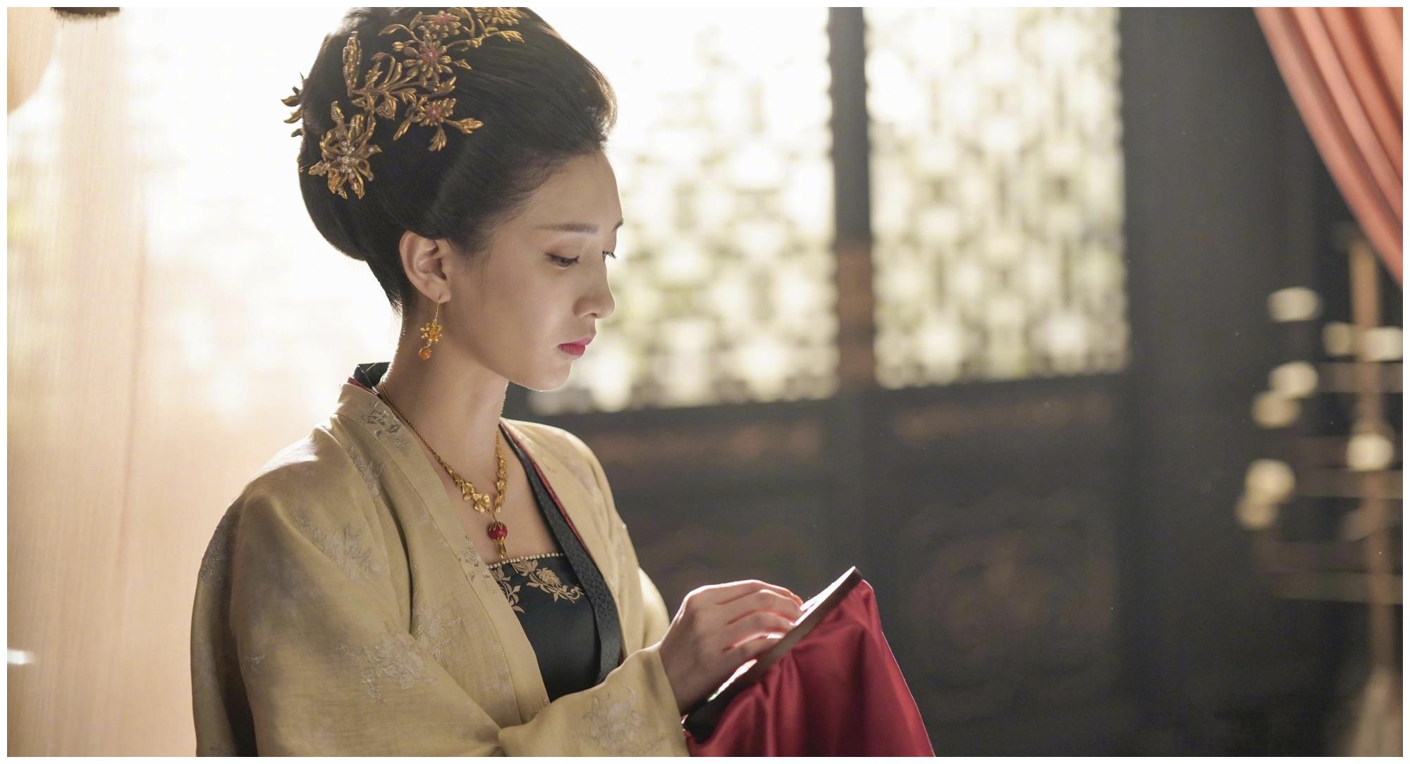 清平乐曹皇后竟是胡歌前女友本以为古装美艳现代装更惊艳