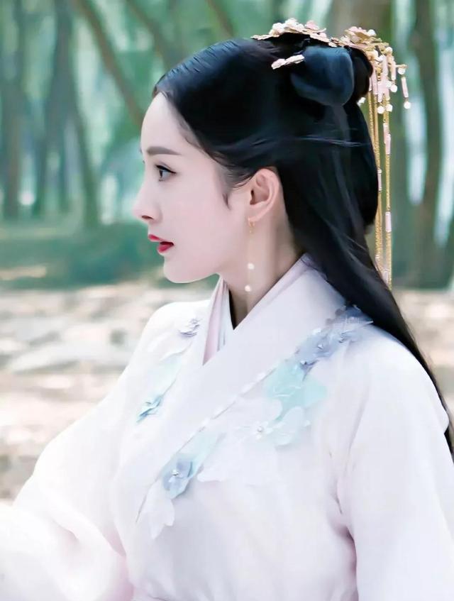 杨幂古装秀仿若仙女下凡堪称最漂亮的东方美人